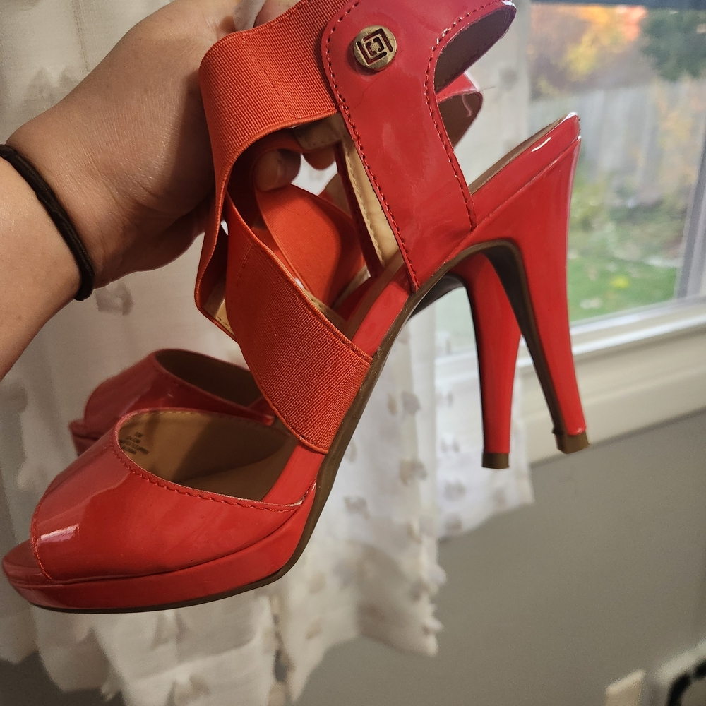 4 For $40 Liz Claiborne Women's Heels. Size 10 - Picture 4 of 7
